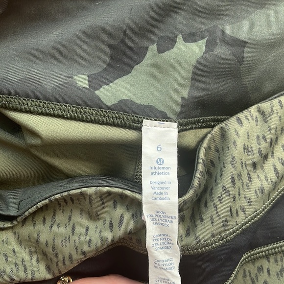 Lululemon leggings - Size 6 - Picture 4 of 4